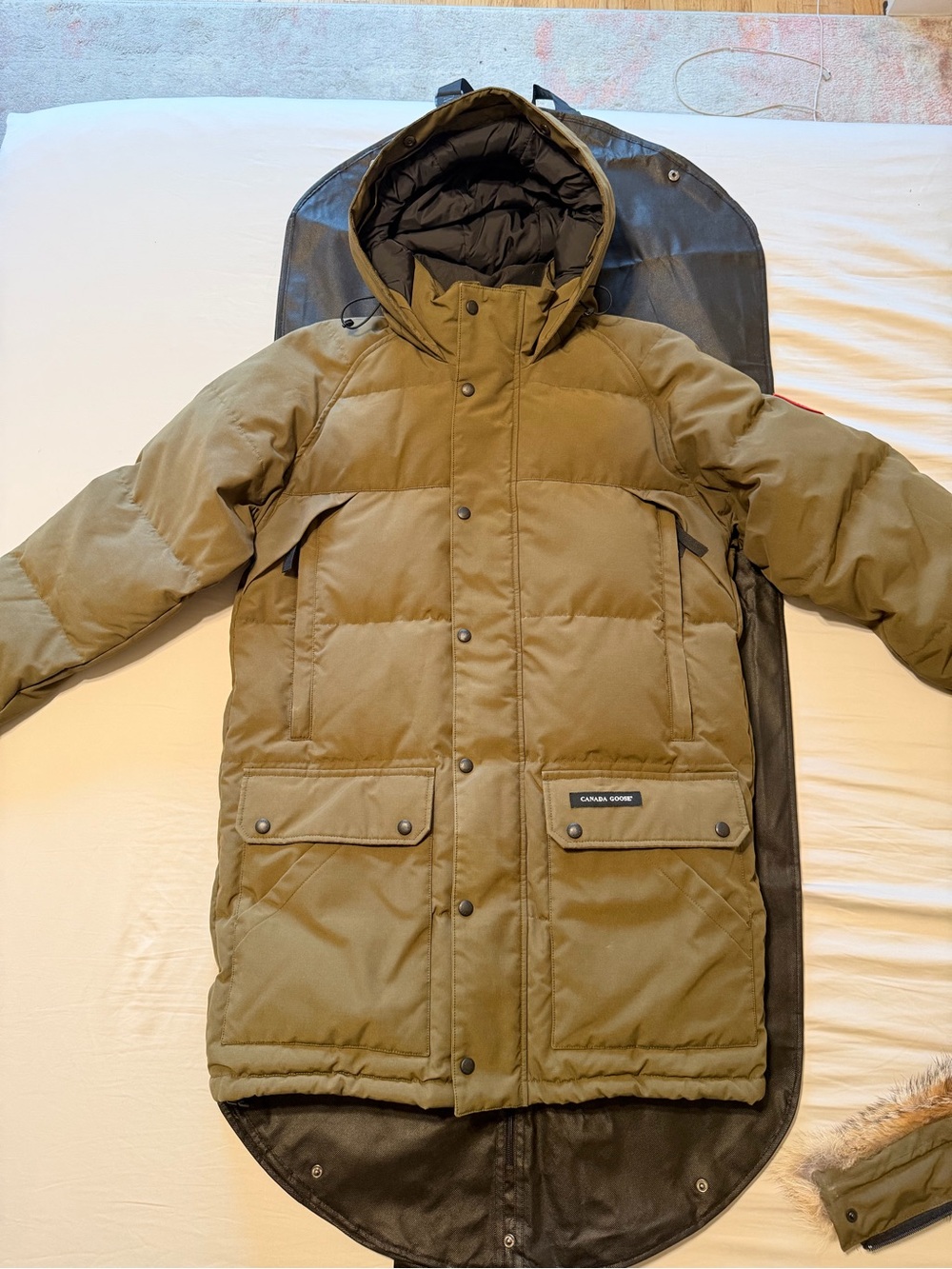 Canada Goose Emory Parka Military Green Size L  #2580M EXCELLENT CONDITION